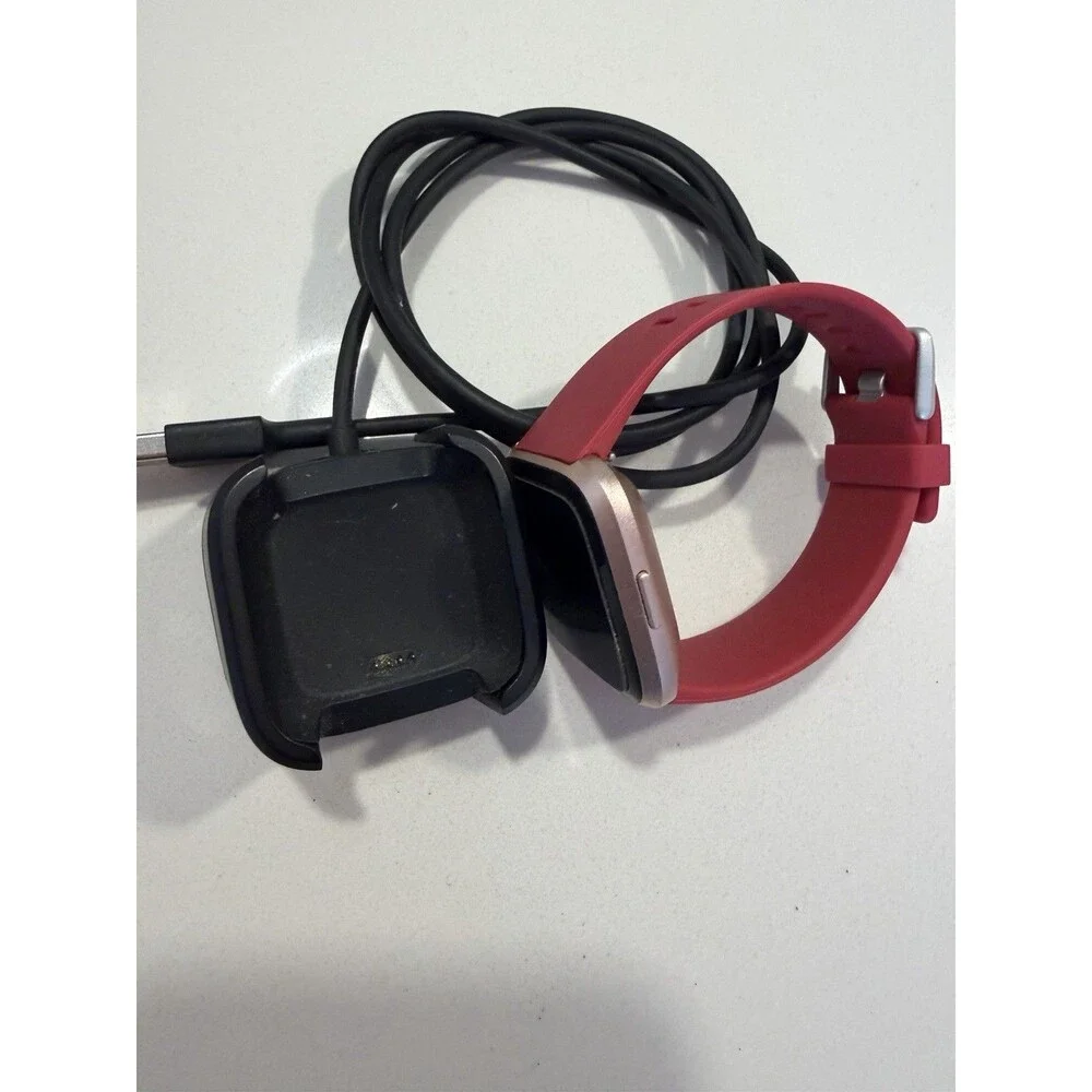 Versa FB504 Powers On No Pair Box Charger AS-IS